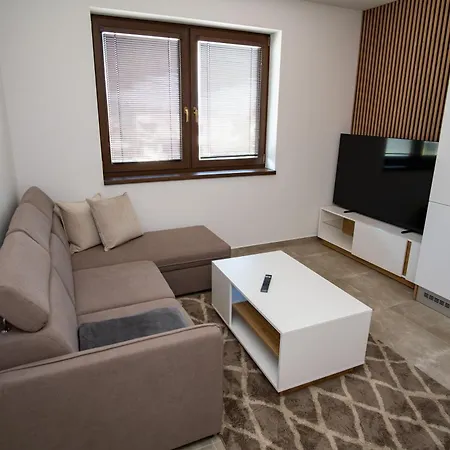 Apartman Visnove 아파트 *